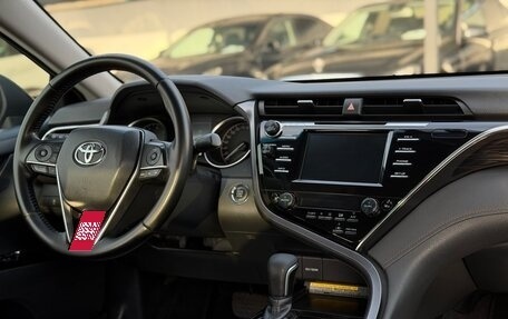 Toyota Camry, 2018 год, 2 395 000 рублей, 25 фотография