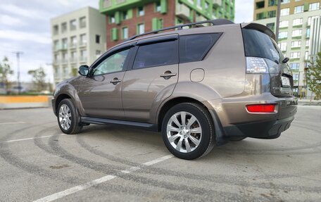 Mitsubishi Outlander III рестайлинг 3, 2011 год, 950 000 рублей, 10 фотография