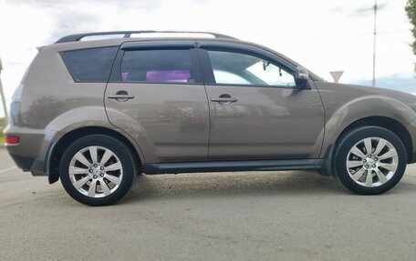 Mitsubishi Outlander III рестайлинг 3, 2011 год, 950 000 рублей, 7 фотография