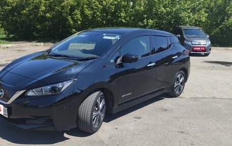 Nissan Leaf II, 2018 год, 1 680 000 рублей, 6 фотография