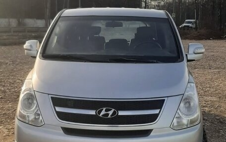 Hyundai Grand Starex Grand Starex I рестайлинг 2, 2010 год, 1 450 000 рублей, 1 фотография