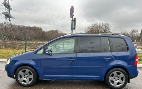Volkswagen Touran III, 2004 год, 455 000 рублей, 4 фотография