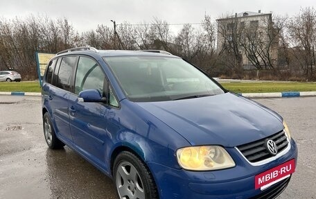 Volkswagen Touran III, 2004 год, 455 000 рублей, 2 фотография