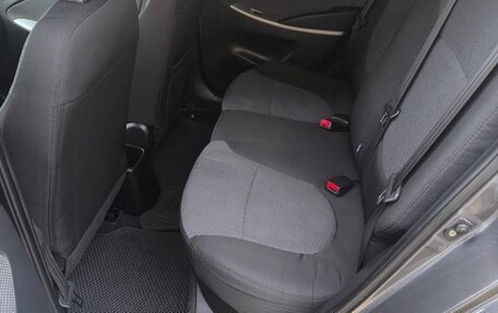 Hyundai Solaris II рестайлинг, 2013 год, 870 000 рублей, 9 фотография