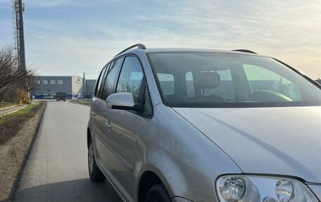 Volkswagen Touran III, 2004 год, 470 000 рублей, 5 фотография