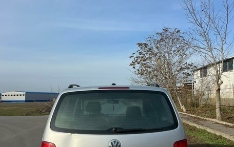 Volkswagen Touran III, 2004 год, 470 000 рублей, 6 фотография