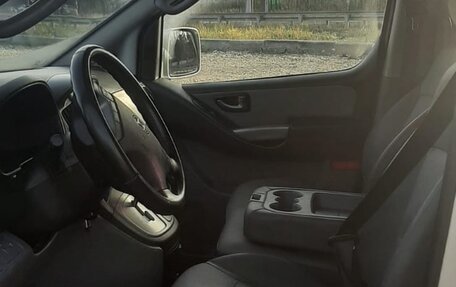 Hyundai Grand Starex Grand Starex I рестайлинг 2, 2010 год, 1 450 000 рублей, 6 фотография