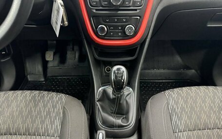 Opel Mokka I, 2015 год, 890 000 рублей, 14 фотография