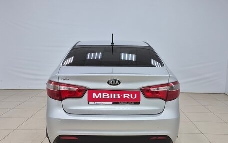 KIA Rio III рестайлинг, 2013 год, 830 000 рублей, 5 фотография