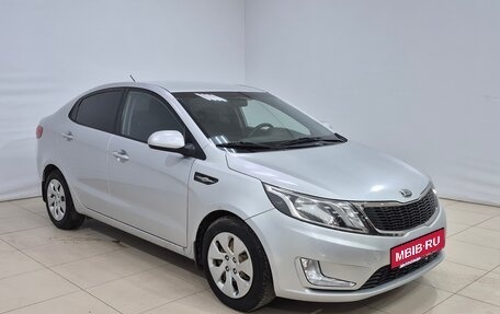 KIA Rio III рестайлинг, 2013 год, 830 000 рублей, 3 фотография