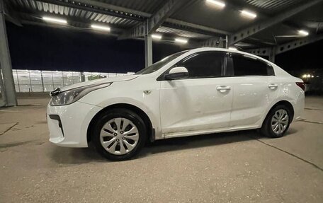 KIA Rio IV, 2018 год, 610 000 рублей, 2 фотография