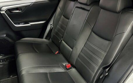 Toyota RAV4, 2019 год, 3 367 000 рублей, 12 фотография