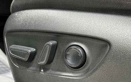 Toyota RAV4, 2019 год, 3 367 000 рублей, 18 фотография