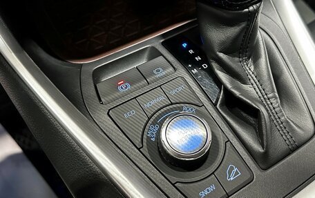 Toyota RAV4, 2019 год, 3 367 000 рублей, 28 фотография