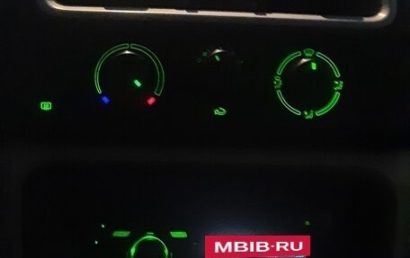 Skoda Fabia II, 2008 год, 310 000 рублей, 2 фотография