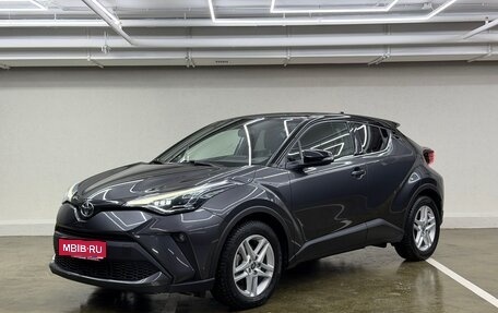 Toyota C-HR I рестайлинг, 2022 год, 2 695 000 рублей, 1 фотография