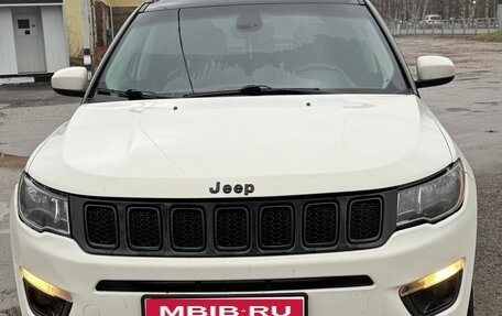 Jeep Compass II, 2018 год, 1 800 000 рублей, 1 фотография
