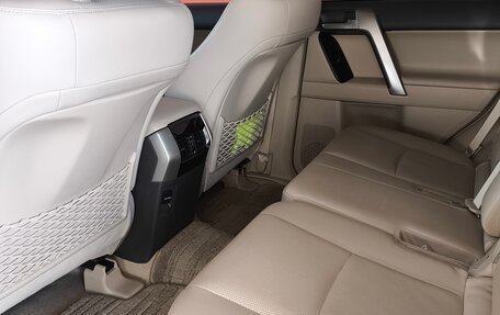 Toyota Land Cruiser Prado 150 рестайлинг 2, 2019 год, 5 100 000 рублей, 13 фотография