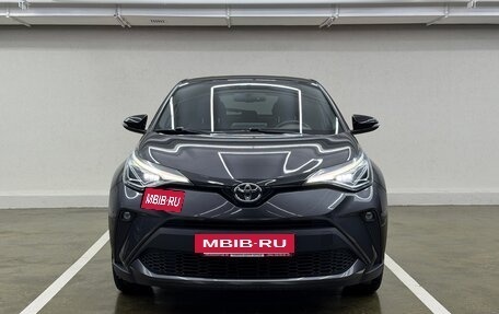 Toyota C-HR I рестайлинг, 2022 год, 2 695 000 рублей, 9 фотография