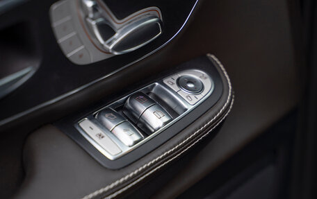 Mercedes-Benz V-Класс, 2019 год, 5 900 000 рублей, 10 фотография