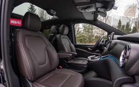 Mercedes-Benz V-Класс, 2019 год, 5 900 000 рублей, 23 фотография