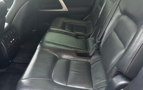 Toyota Land Cruiser 200, 2018 год, 5 390 000 рублей, 8 фотография