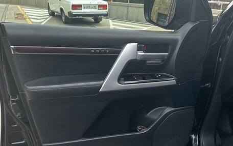 Toyota Land Cruiser 200, 2018 год, 5 390 000 рублей, 14 фотография