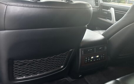 Toyota Land Cruiser 200, 2018 год, 5 390 000 рублей, 9 фотография