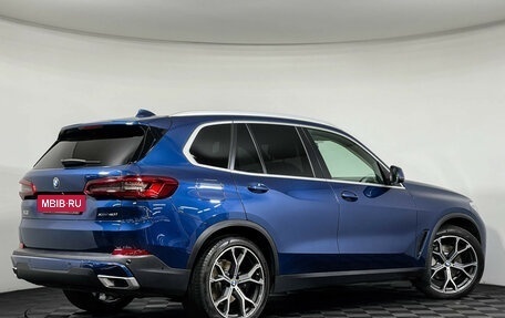 BMW X5, 2019 год, 5 700 000 рублей, 2 фотография