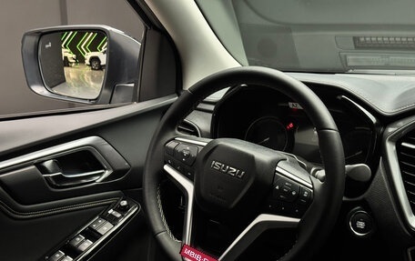 Isuzu D-Max, 2025 год, 5 000 000 рублей, 19 фотография