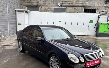 Mercedes-Benz E-Класс, 2003 год, 420 000 рублей, 3 фотография