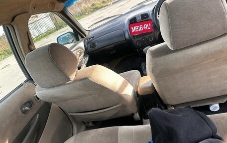 Mazda Familia, 2002 год, 210 000 рублей, 8 фотография