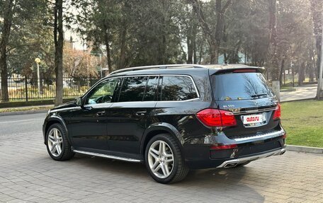 Mercedes-Benz GL-Класс, 2014 год, 3 000 000 рублей, 4 фотография