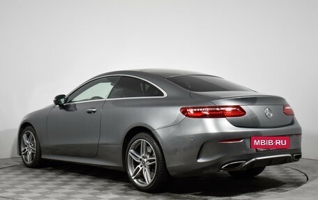 Mercedes-Benz E-Класс, 2017 год, 3 500 000 рублей, 7 фотография