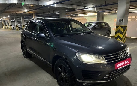 Volkswagen Touareg III, 2015 год, 3 350 000 рублей, 2 фотография