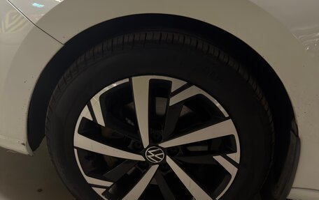 Volkswagen Polo VI (EU Market), 2021 год, 2 200 000 рублей, 34 фотография