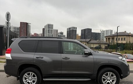 Toyota Land Cruiser Prado 150 рестайлинг 2, 2010 год, 2 590 000 рублей, 3 фотография