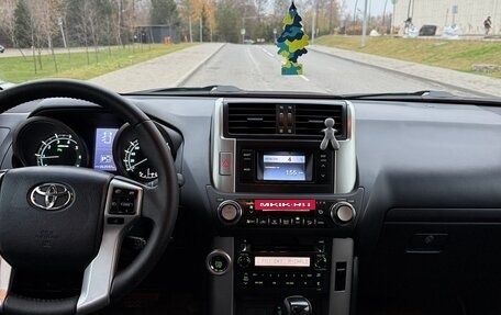 Toyota Land Cruiser Prado 150 рестайлинг 2, 2010 год, 2 590 000 рублей, 8 фотография