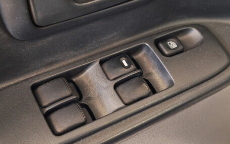 Mitsubishi Pajero III рестайлинг, 2002 год, 830 000 рублей, 12 фотография