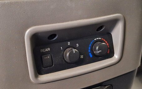 Mitsubishi Pajero III рестайлинг, 2002 год, 830 000 рублей, 16 фотография