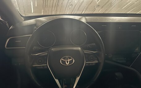 Toyota Camry, 2021 год, 3 470 000 рублей, 7 фотография