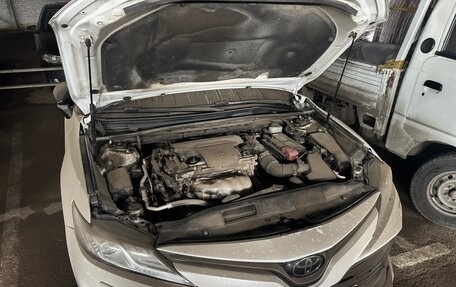 Toyota Camry, 2021 год, 3 470 000 рублей, 5 фотография