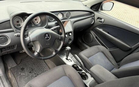 Mitsubishi Outlander III рестайлинг 3, 2006 год, 645 000 рублей, 7 фотография