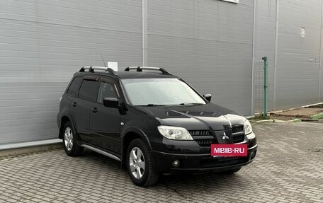 Mitsubishi Outlander III рестайлинг 3, 2006 год, 645 000 рублей, 3 фотография