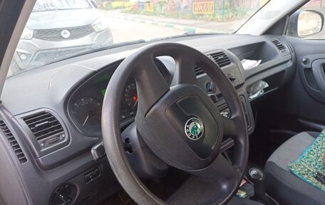 Skoda Fabia II, 2012 год, 700 000 рублей, 3 фотография