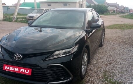 Toyota Camry, 2021 год, 2 200 000 рублей, 2 фотография