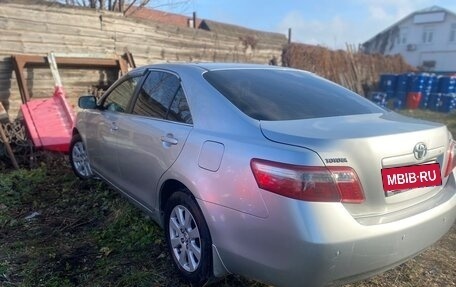 Toyota Camry V40, 2006 год, 635 000 рублей, 3 фотография