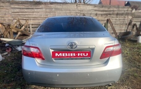 Toyota Camry V40, 2006 год, 635 000 рублей, 4 фотография