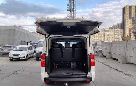 Peugeot Traveller I, 2022 год, 4 000 000 рублей, 12 фотография