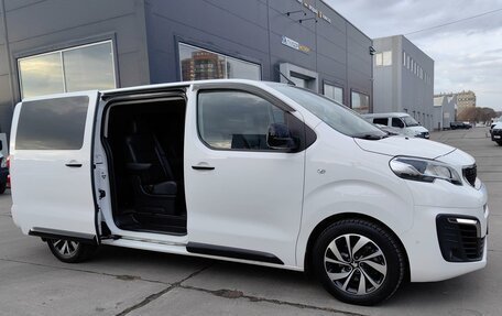 Peugeot Traveller I, 2022 год, 4 000 000 рублей, 14 фотография